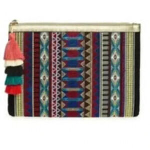 💜 3/25 Embroidered Tassel Clutch